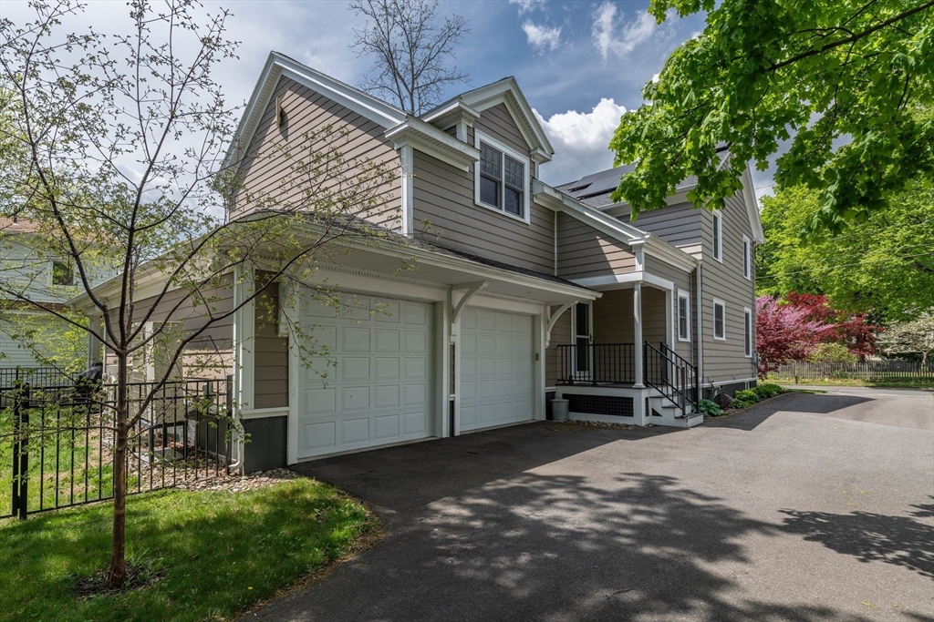 66 Maynard Rd