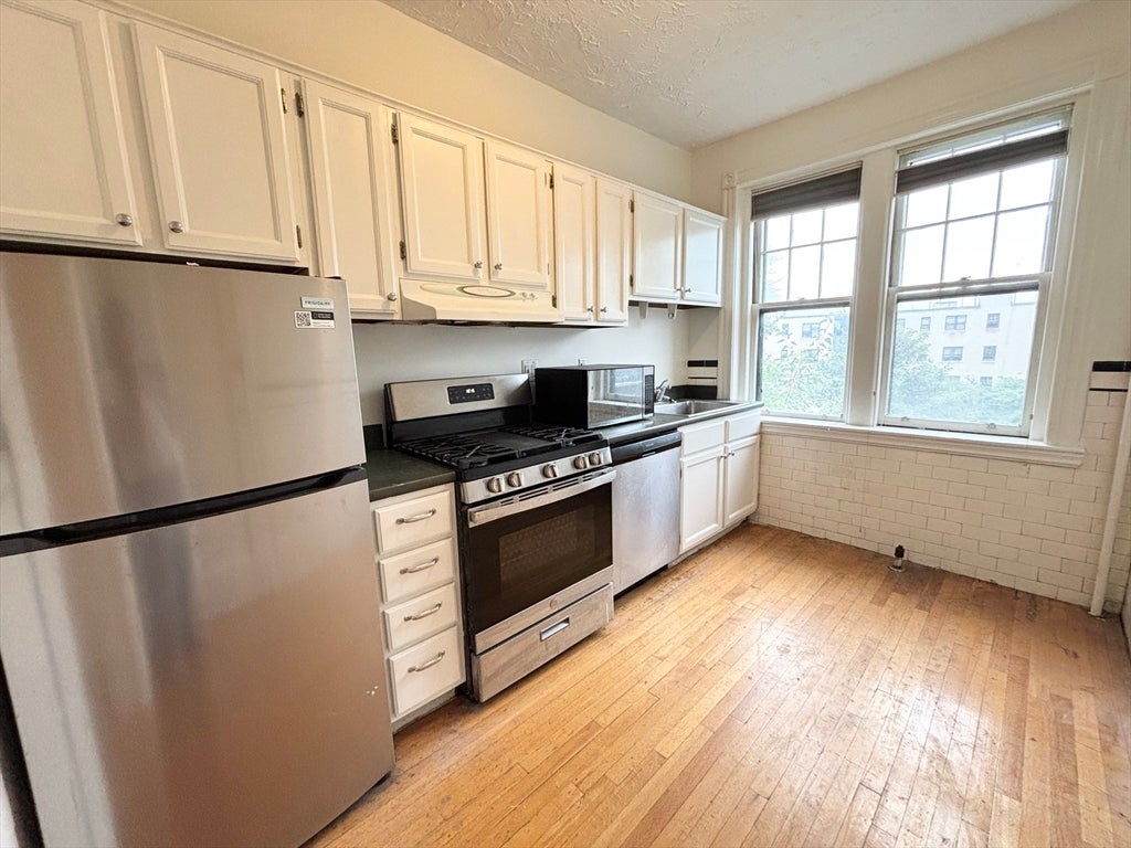 455 Washington St #4, Brookline, MA, 455 Washington St #4, Brookline, MA Photo #1