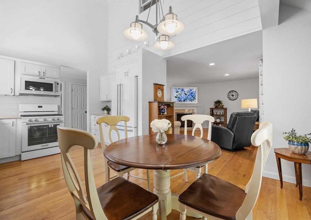 56 Southpoint Dr 56