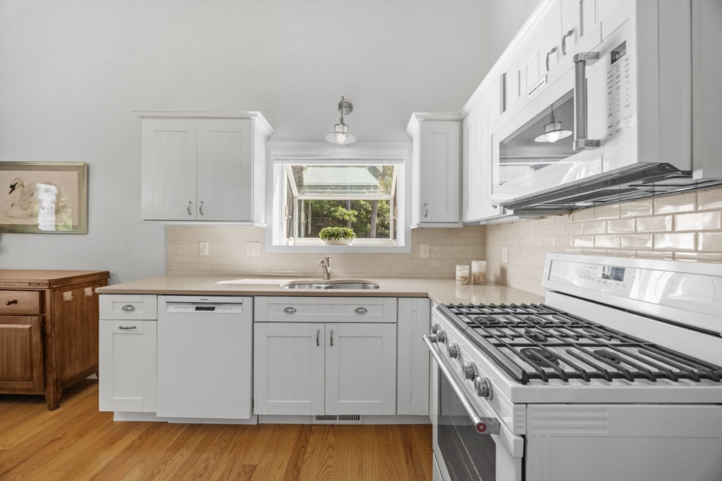 56 Southpoint Dr 56