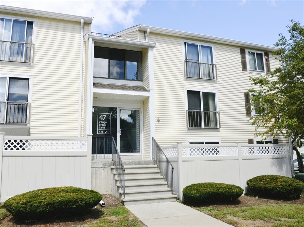 47 Village Brook Ln #14, Natick, MA, 47 Village Brook Ln #14, Natick, MA Photo #2