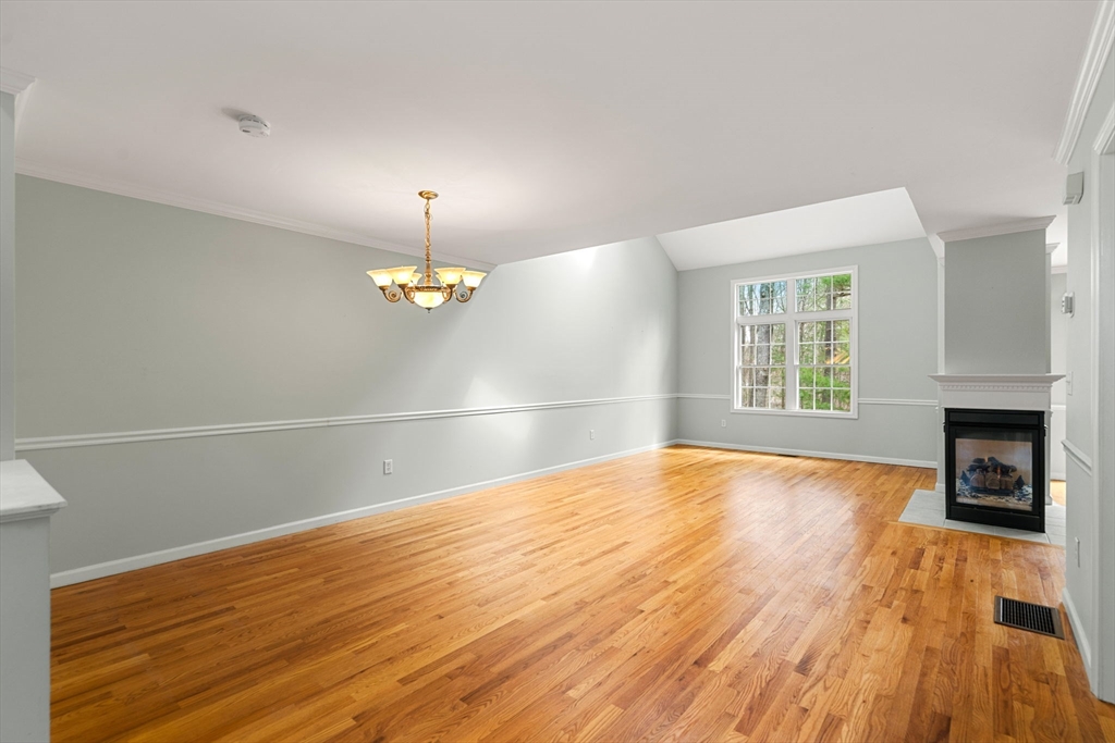 129 Lordvale Blvd 129