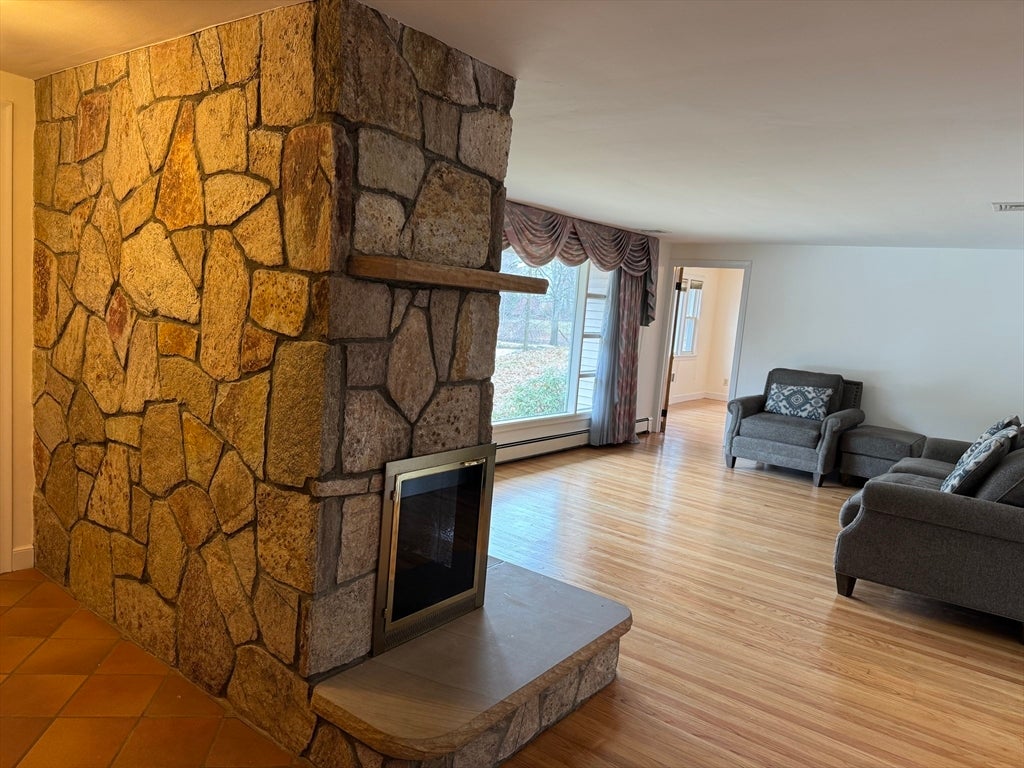 174 Forest St, Waltham, MA, 174 Forest St, Waltham, MA Photo #2