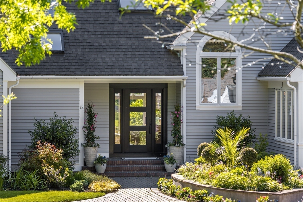 38 Beach Plum Hill Rd