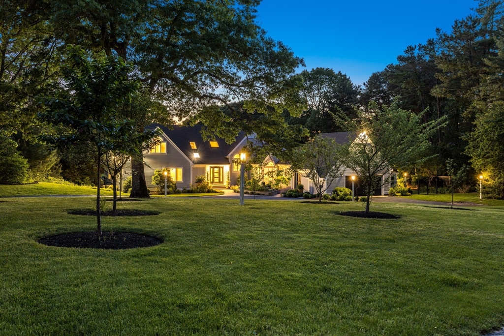 Barnstable, Massachusetts 02655, United States, 5 Bedrooms Bedrooms, ,5 BathroomsBathrooms,Residential,Active,18061