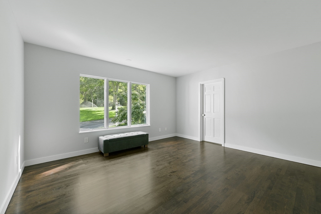 Barnstable, Massachusetts 02655, United States, 5 Bedrooms Bedrooms, ,5 BathroomsBathrooms,Residential,Active,18061