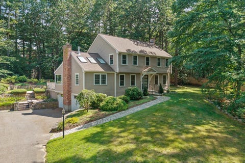Photo of 6 Phillips Rd, Sudbury, MA 01776 (MLS # 73563364)