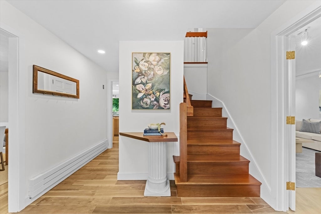 6 Phillips Rd