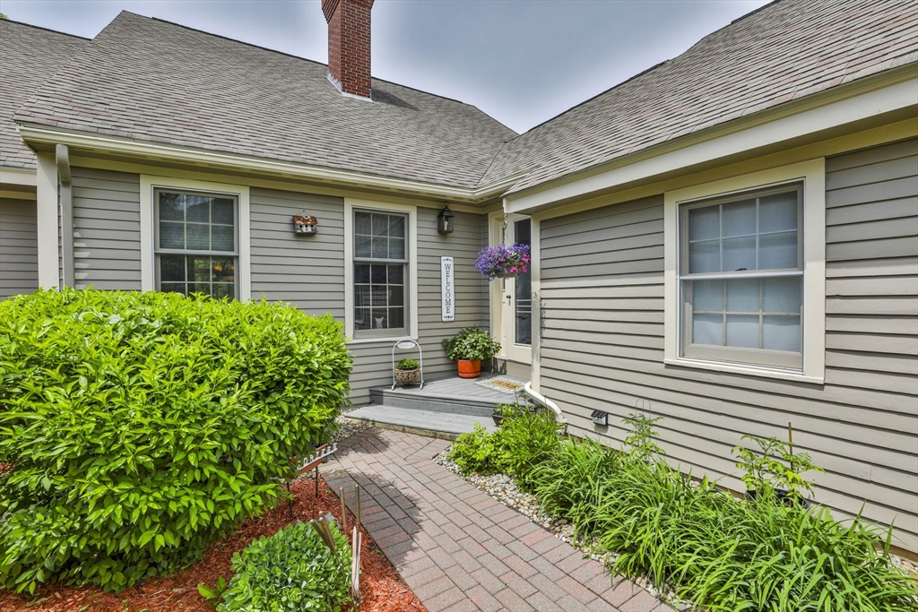 12 Wright Farm Rd 12