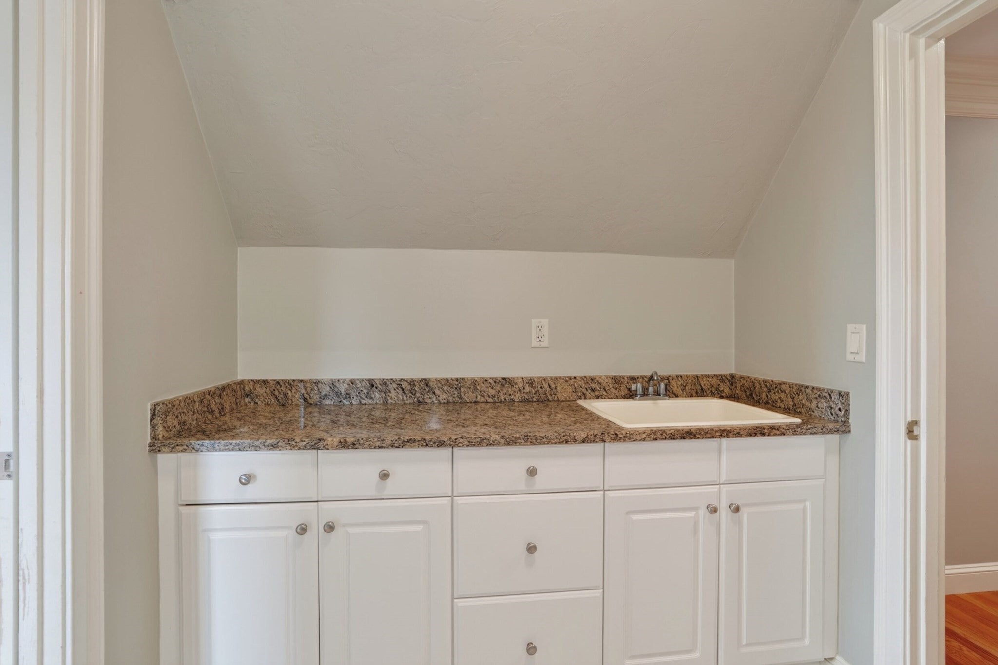 4 Nipmuc Ln, Southborough, MA, 4 Nipmuc Ln, Southborough, MA Photo #28