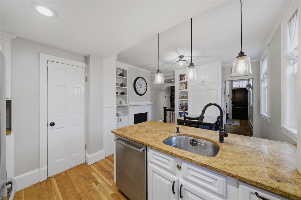2 Lyndeboro Pl, Boston, MA, 2 Lyndeboro Pl, Boston, MA Photo #7