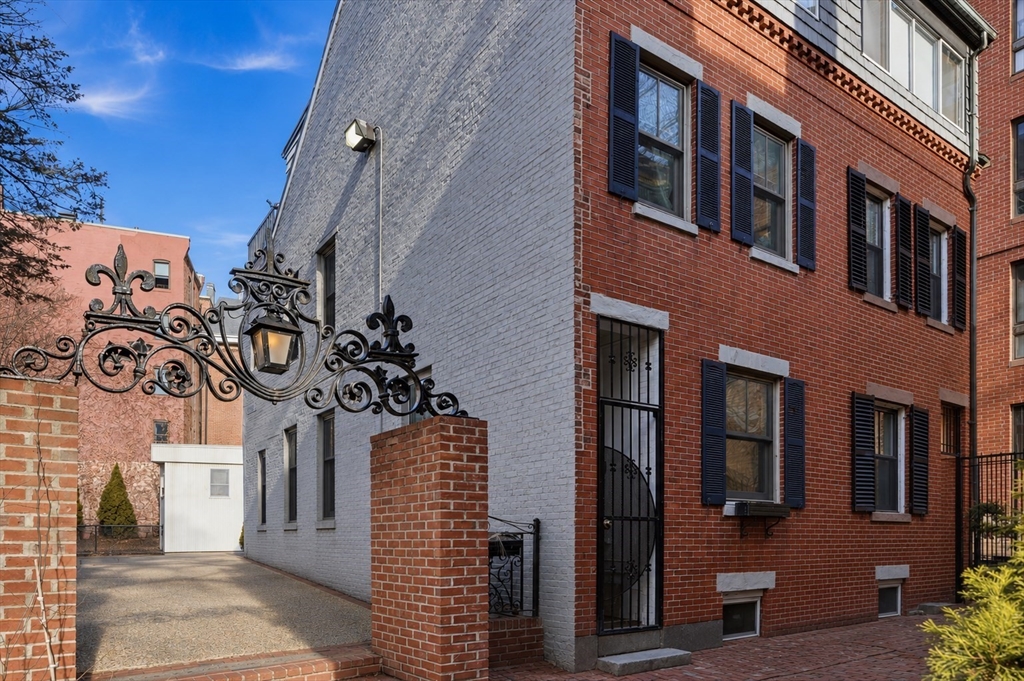 2 Lyndeboro Pl, Boston, MA, 2 Lyndeboro Pl, Boston, MA Photo #1