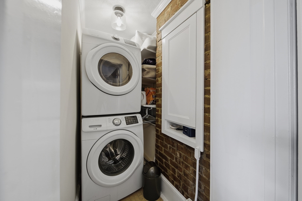 2 Lyndeboro Pl, Boston, MA, 2 Lyndeboro Pl, Boston, MA Photo #14
