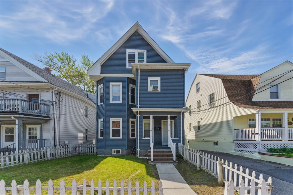 Boston, Massachusetts 02136, United States, 6 Bedrooms Bedrooms, ,4 BathroomsBathrooms,Residential,Contingent,130696