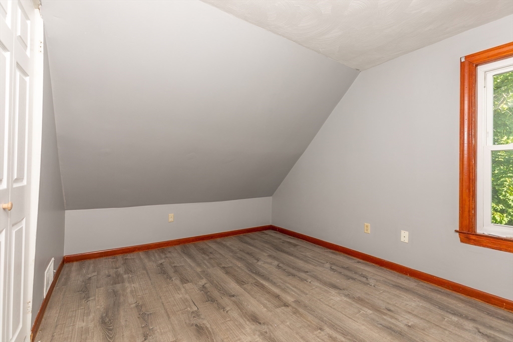 Boston, Massachusetts 02136, United States, 6 Bedrooms Bedrooms, ,4 BathroomsBathrooms,Residential,Contingent,130696