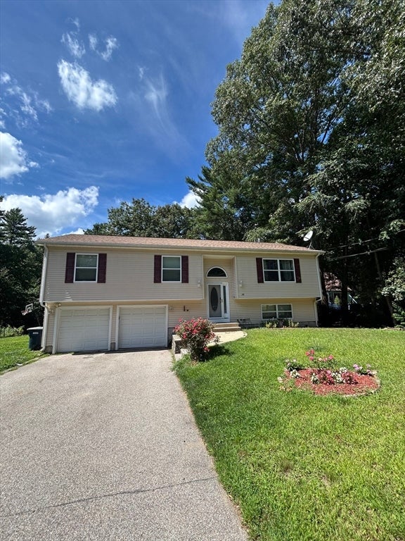58 Brentwood Dr #1, Southbridge, MA, 58 Brentwood Dr #1, Southbridge, MA Photo #1