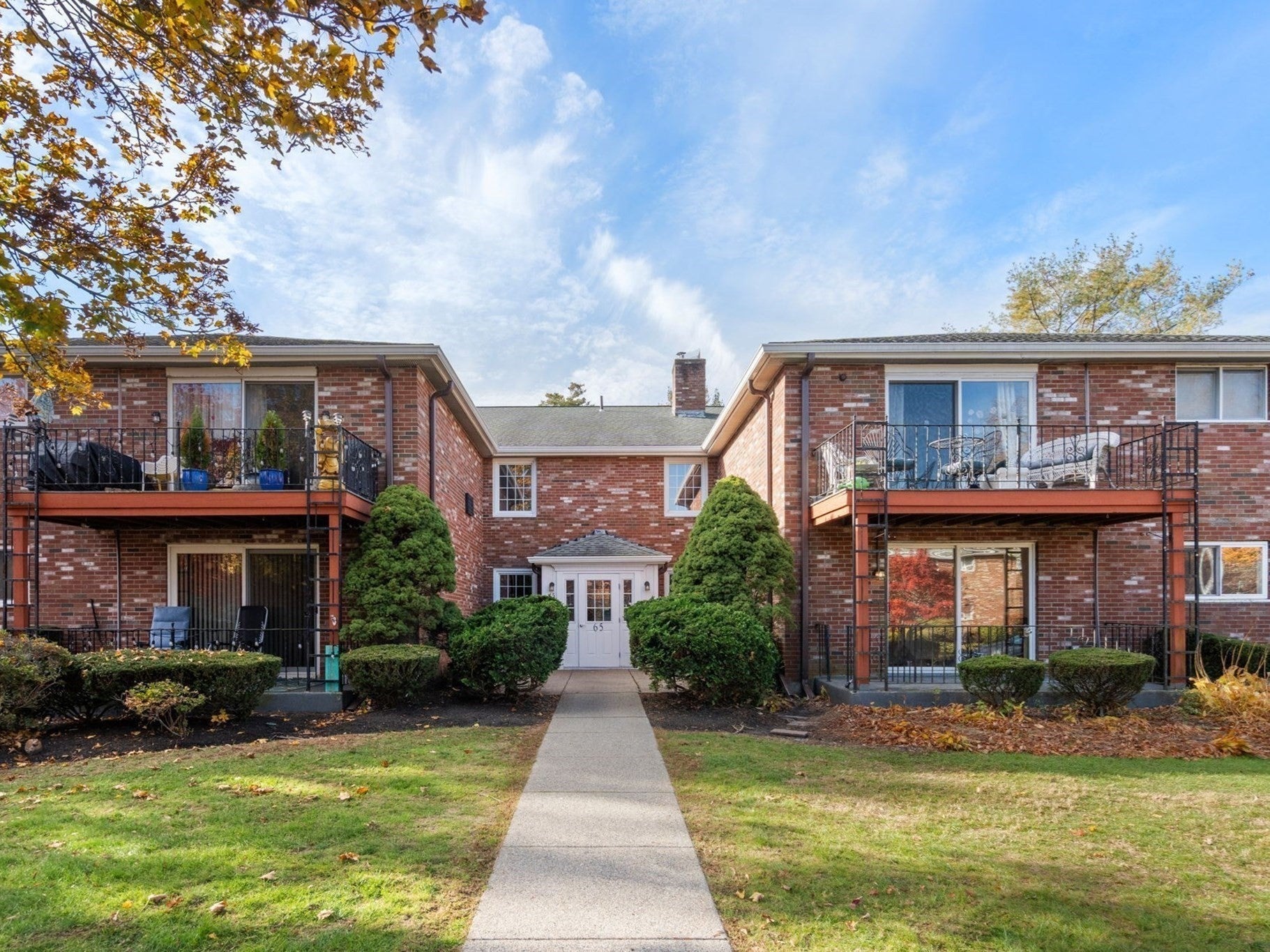 65 Fountain Ln 2