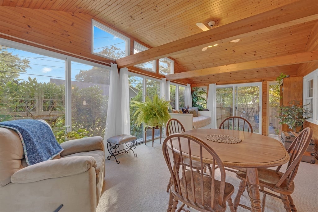 8 Shore Dr, Holland, MA Photo #21