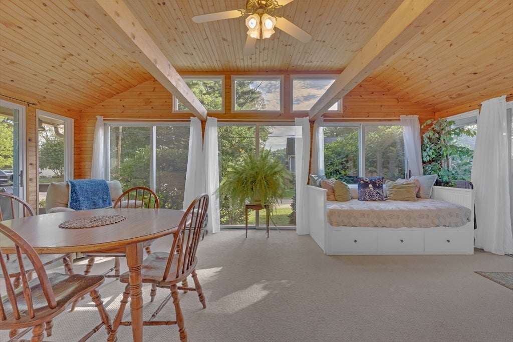 8 Shore Dr, Holland, MA Photo #19