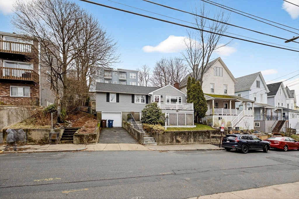 23 Bellingham Avenue