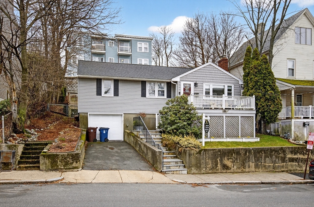 23 Bellingham Avenue