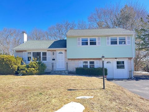 Photo of 34 Foster Dr #34, Framingham, MA 01701 (MLS # 73486210)