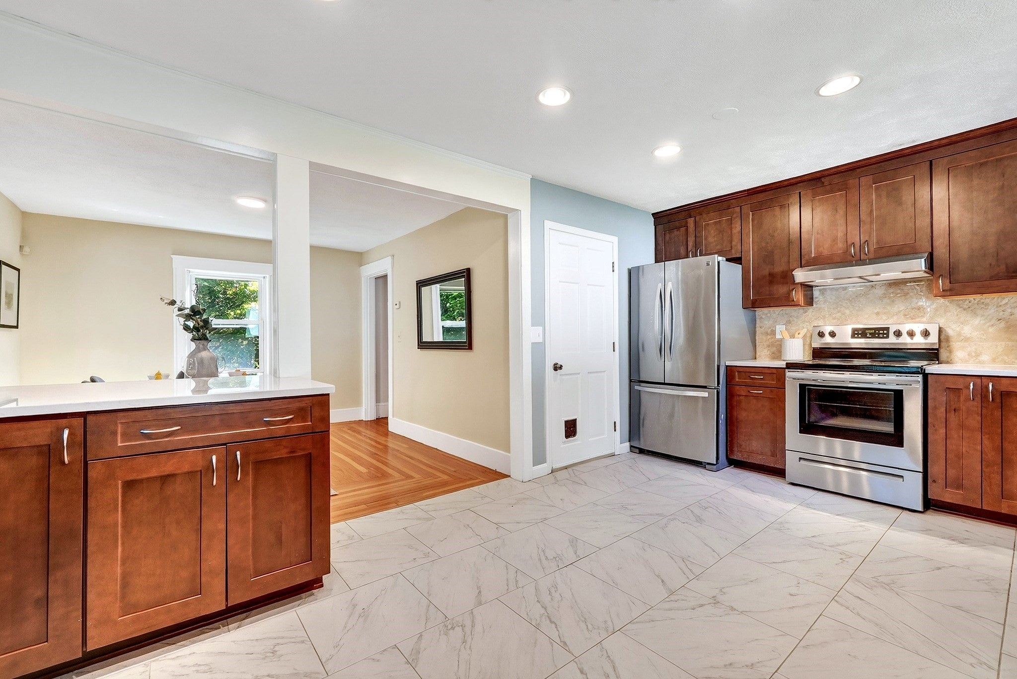 51 Lindenwood Road, Stoneham, MA Photo #16