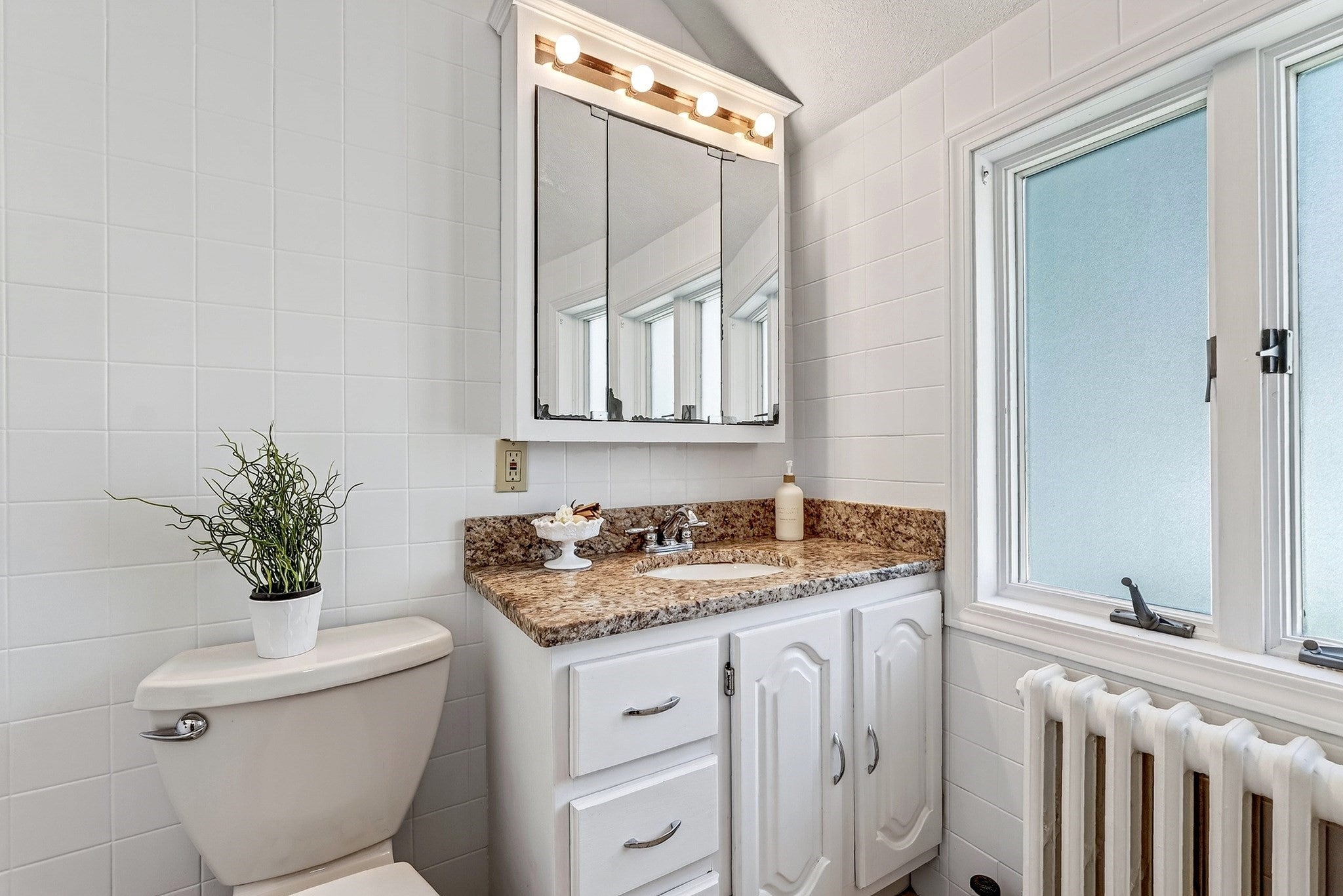 51 Lindenwood Road, Stoneham, MA Photo #23