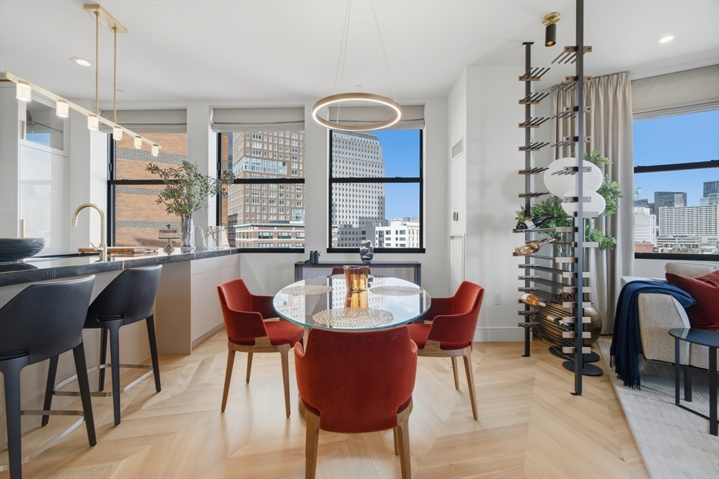 285 Columbus Ave PH 805