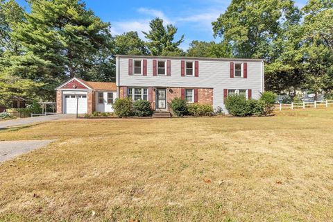 Photo of 750 Wilbraham Rd, Springfield, MA 01109 (MLS # 73486372)