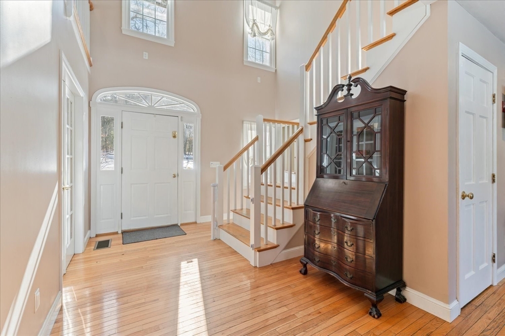 15 Arnold Mills Rd