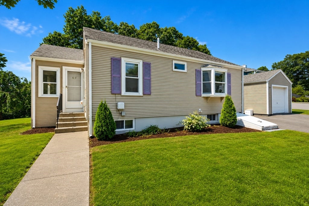 Photo of 65 Fuller St, Canton, MA