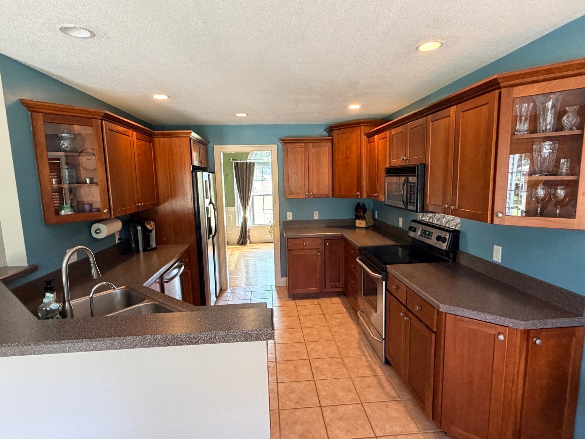 8 Nicholson Hill Road, Southwick, MA Photo #9
