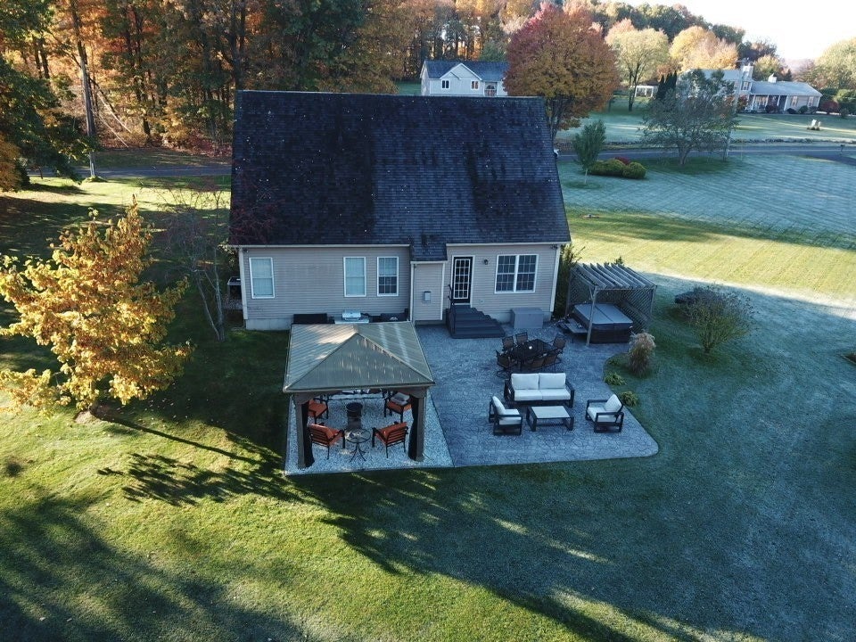 8 Nicholson Hill Road, Southwick, MA Photo #37