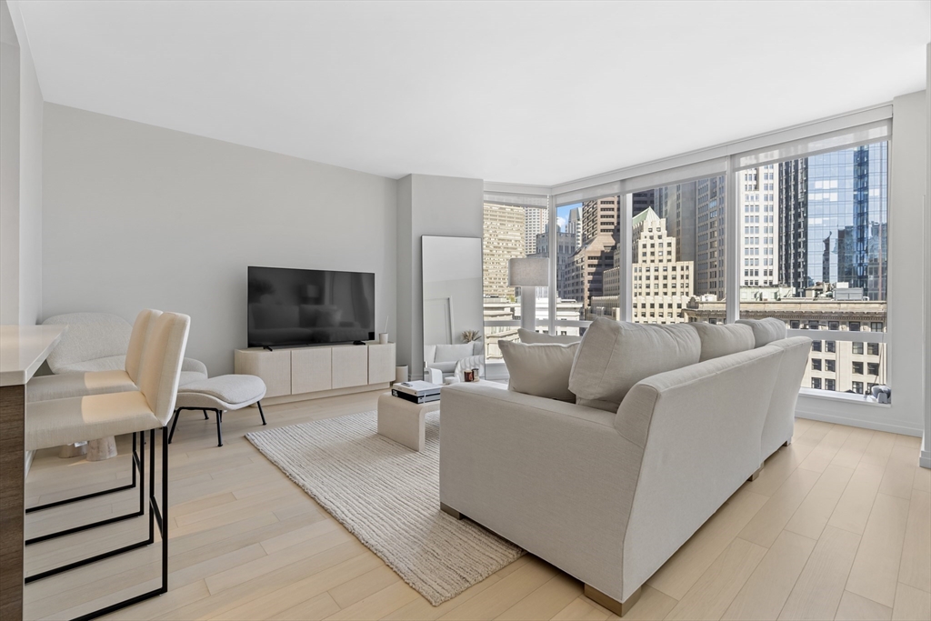 1 Franklin St 1409