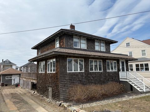 41 Manomet Ave Hull MA 02045