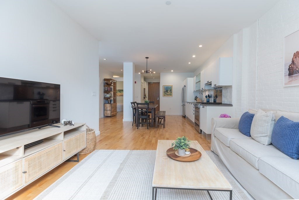 346 Congress St #209, Boston, MA Photo #11