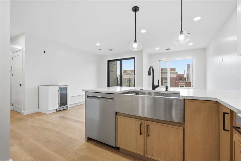 457 W Broadway 203