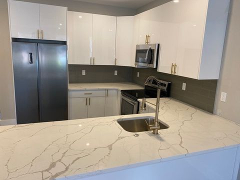 32 Norwood St 7 Boston MA 02122