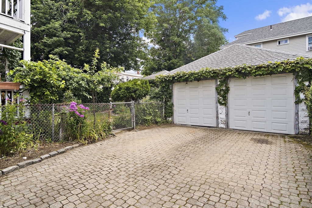 236 Foster Street