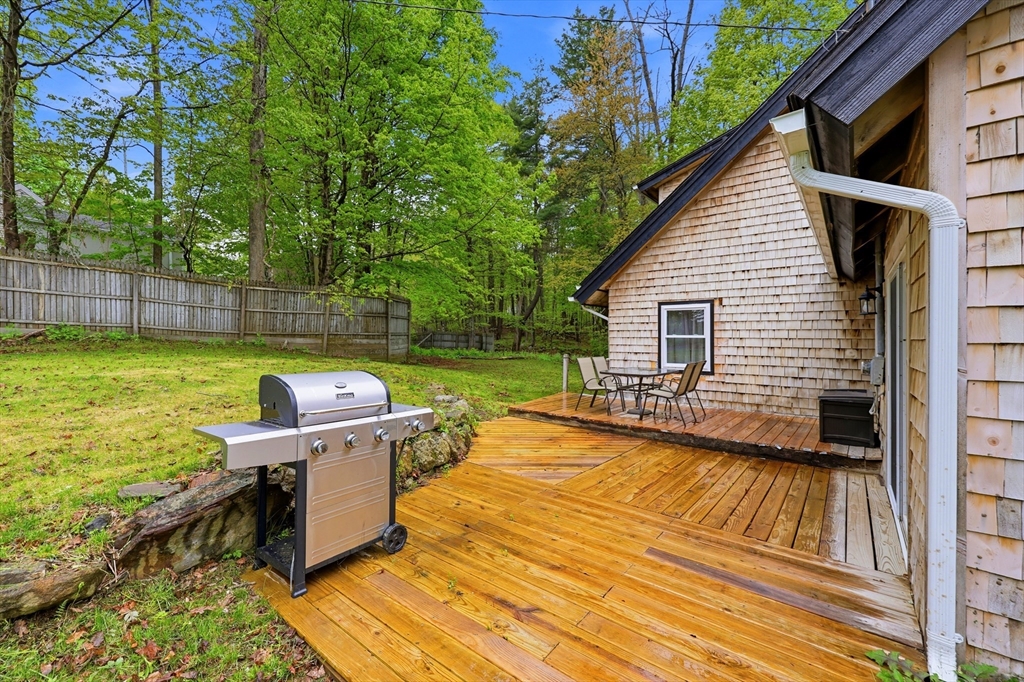 64 S Cottage Rd, Holland, MA Photo #24