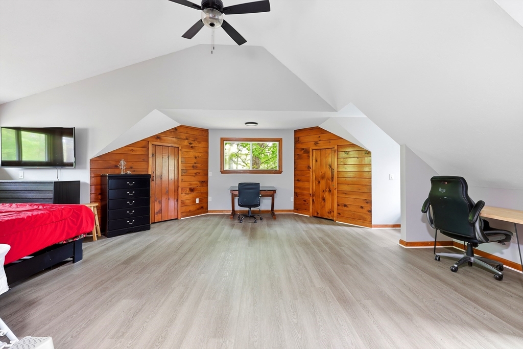 64 S Cottage Rd, Holland, MA Photo #19