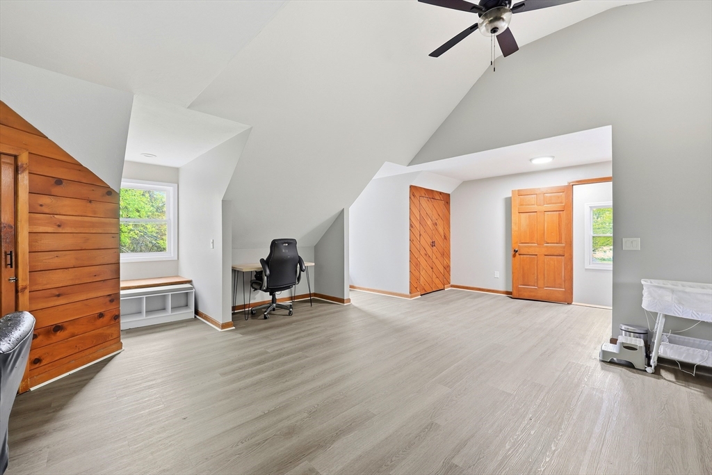 64 S Cottage Rd, Holland, MA Photo #22