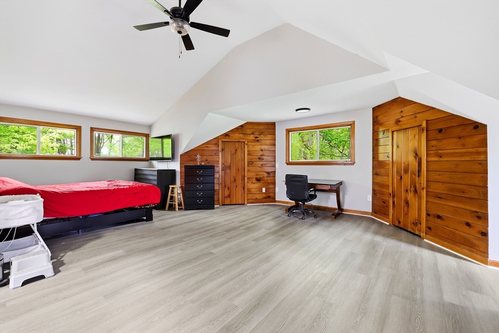 64 S Cottage Rd, Holland, MA Photo #20