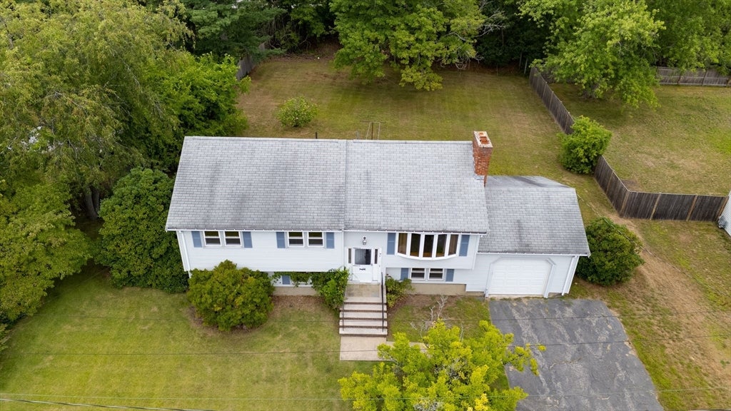 9 Eugene Rd, Burlington, MA Photo #3