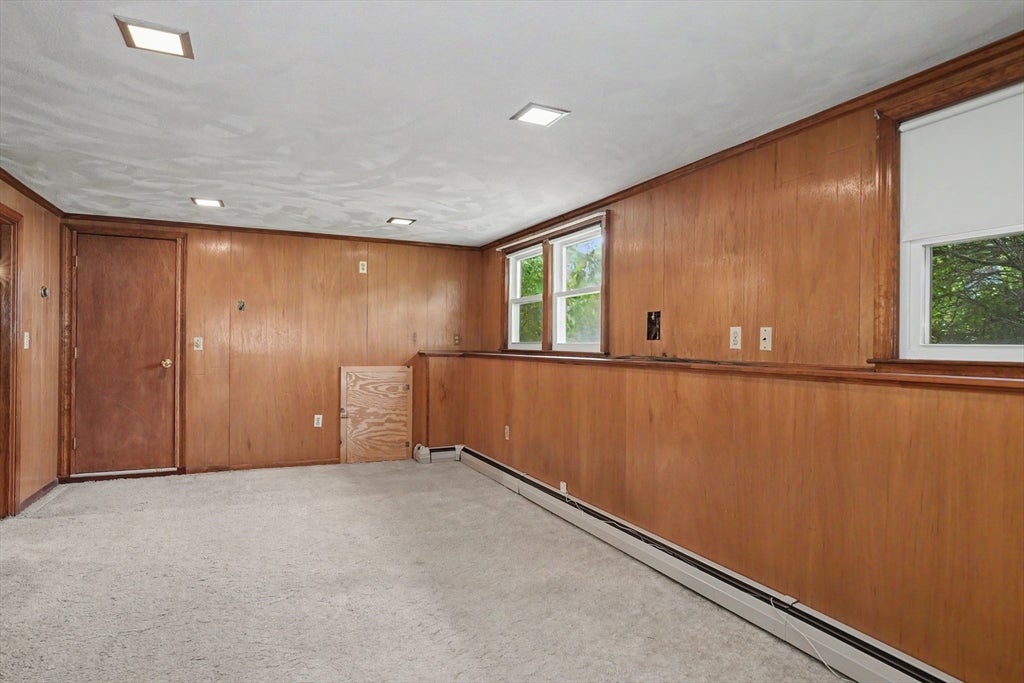 9 Eugene Rd, Burlington, MA Photo #19