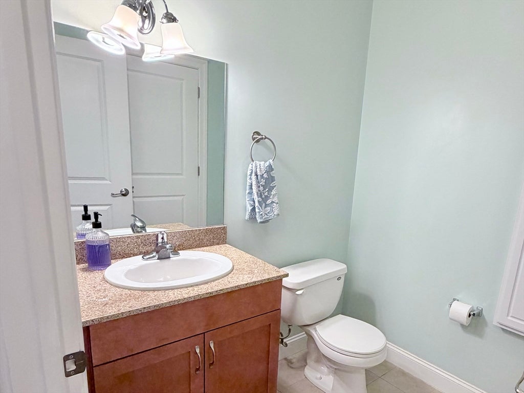4 Harvest Dr #323, North Andover, MA Photo #16