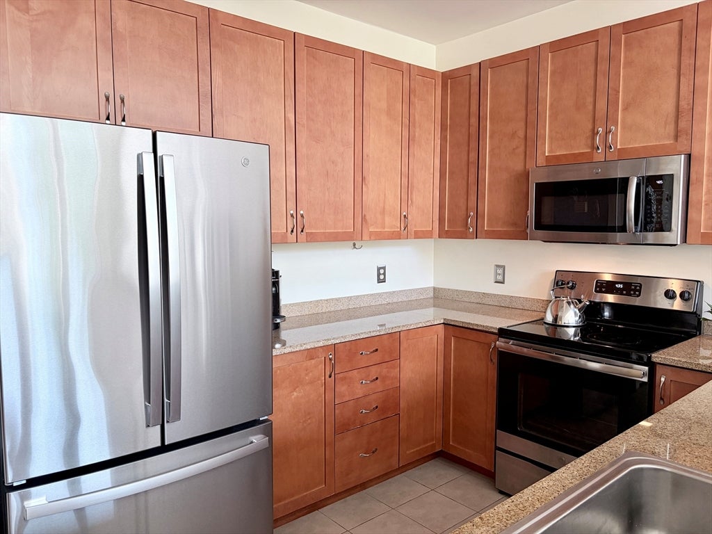 4 Harvest Dr #323, North Andover, MA Photo #7