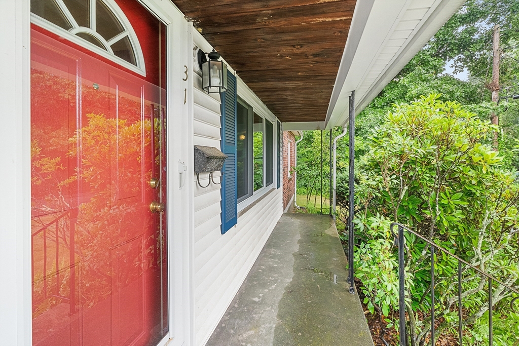 31 Conway St