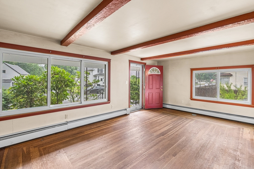 31 Conway St